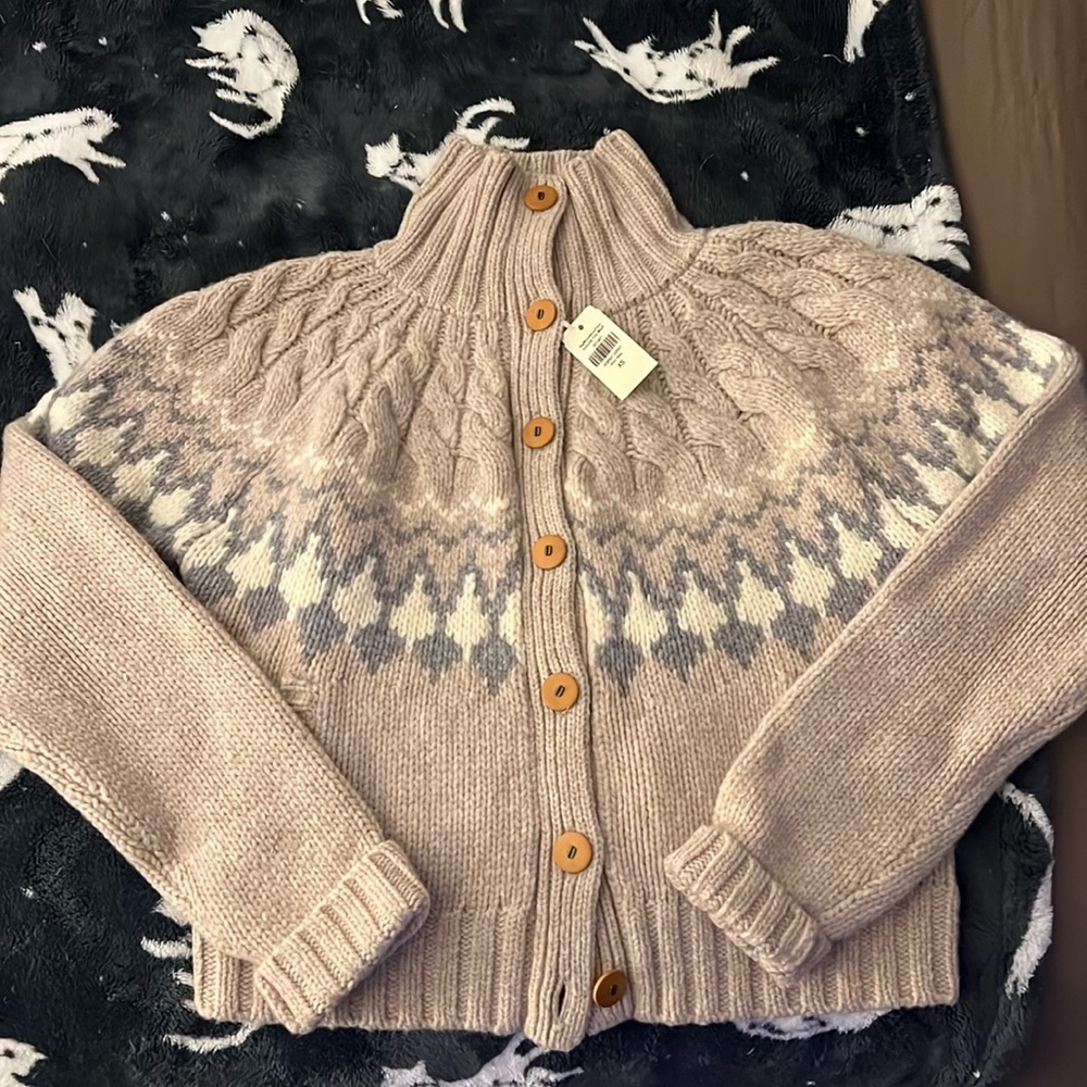 LL.Bean NWT signature button up Sweater
